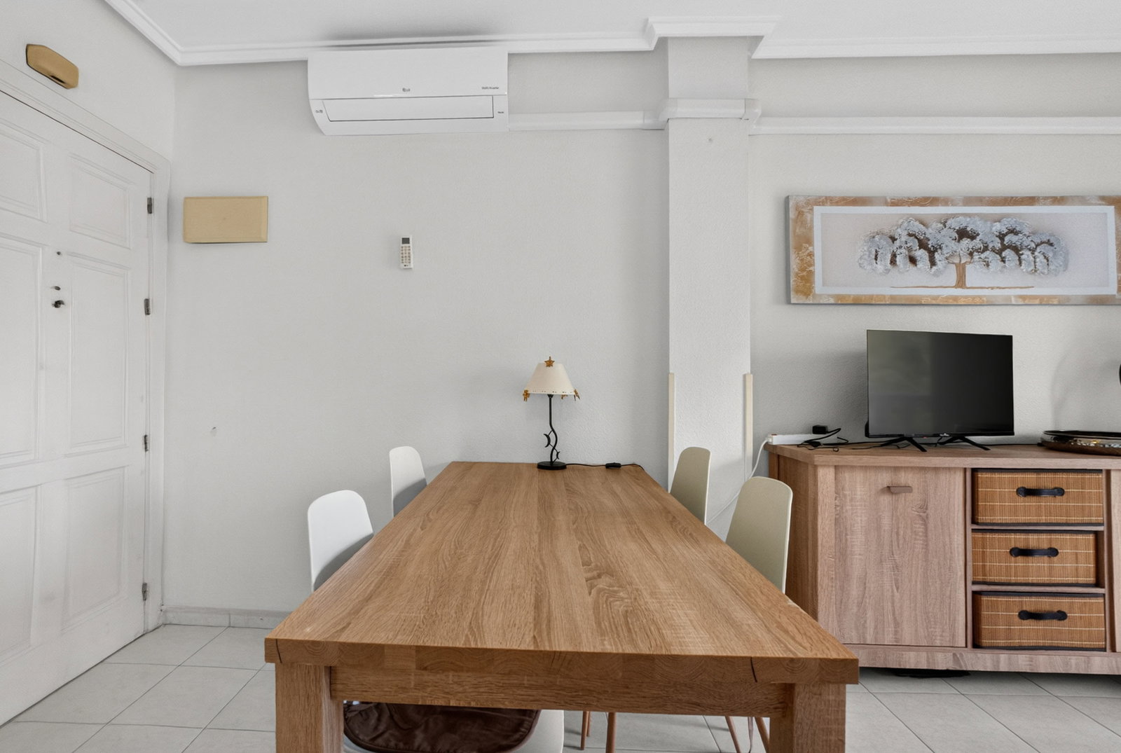 Apartamento de 3 dormitorios en Torrevieja, Alicante province – Ref. 3405-04383