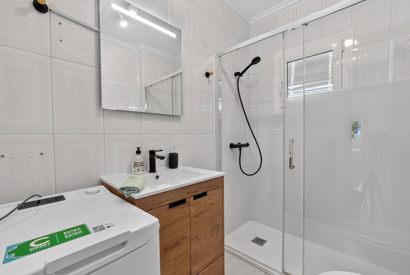 Apartamento de 3 dormitorios en Torrevieja, Alicante province – Ref. 3405-04383