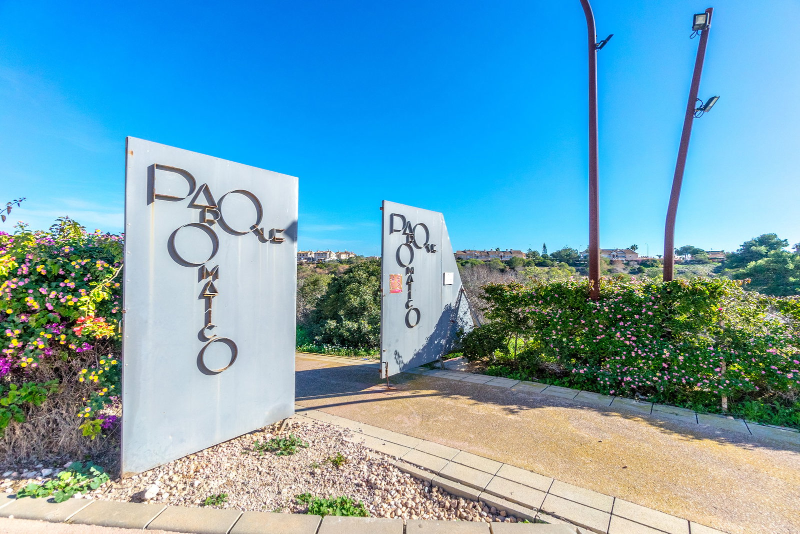 Apartamento de 3 dormitorios en Torrevieja, Alicante province – Ref. 3405-04383