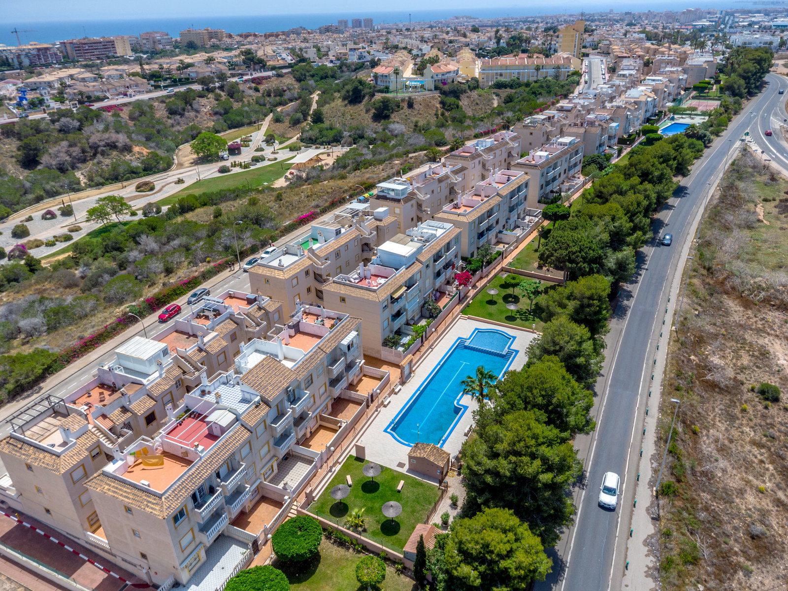 Apartamento de 3 dormitorios en Torrevieja, Alicante province – Ref. 3405-04383