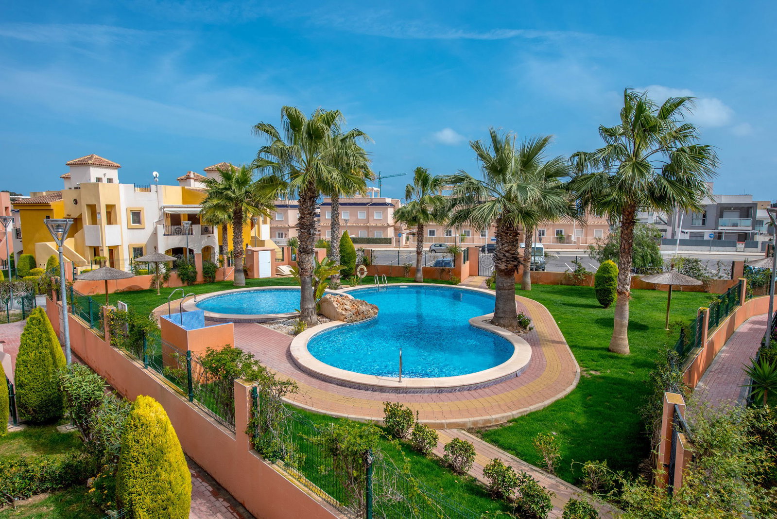 Apartamento de 2 dormitorios en Orihuela Costa, Alicante province – Ref. 3405-04392