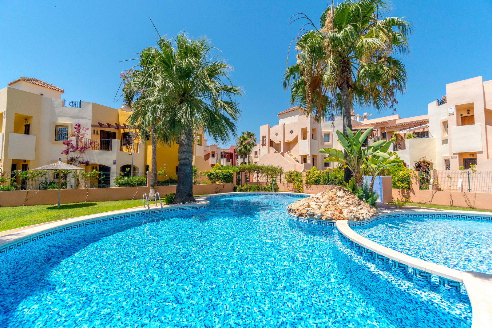 Apartamento de 2 dormitorios en Orihuela Costa, Alicante province – Ref. 3405-04392